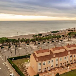 apartamento-con-terraza-vistas-playa-y-montana.catalonia-hotels.com/