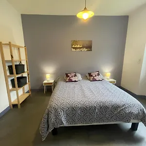 appartement-tarascon-sur-arige-le-sabart.midi-pyreneeshotels.com/